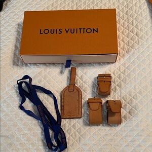 Louis Vuitton Tan Leather Key & Card Holder Set